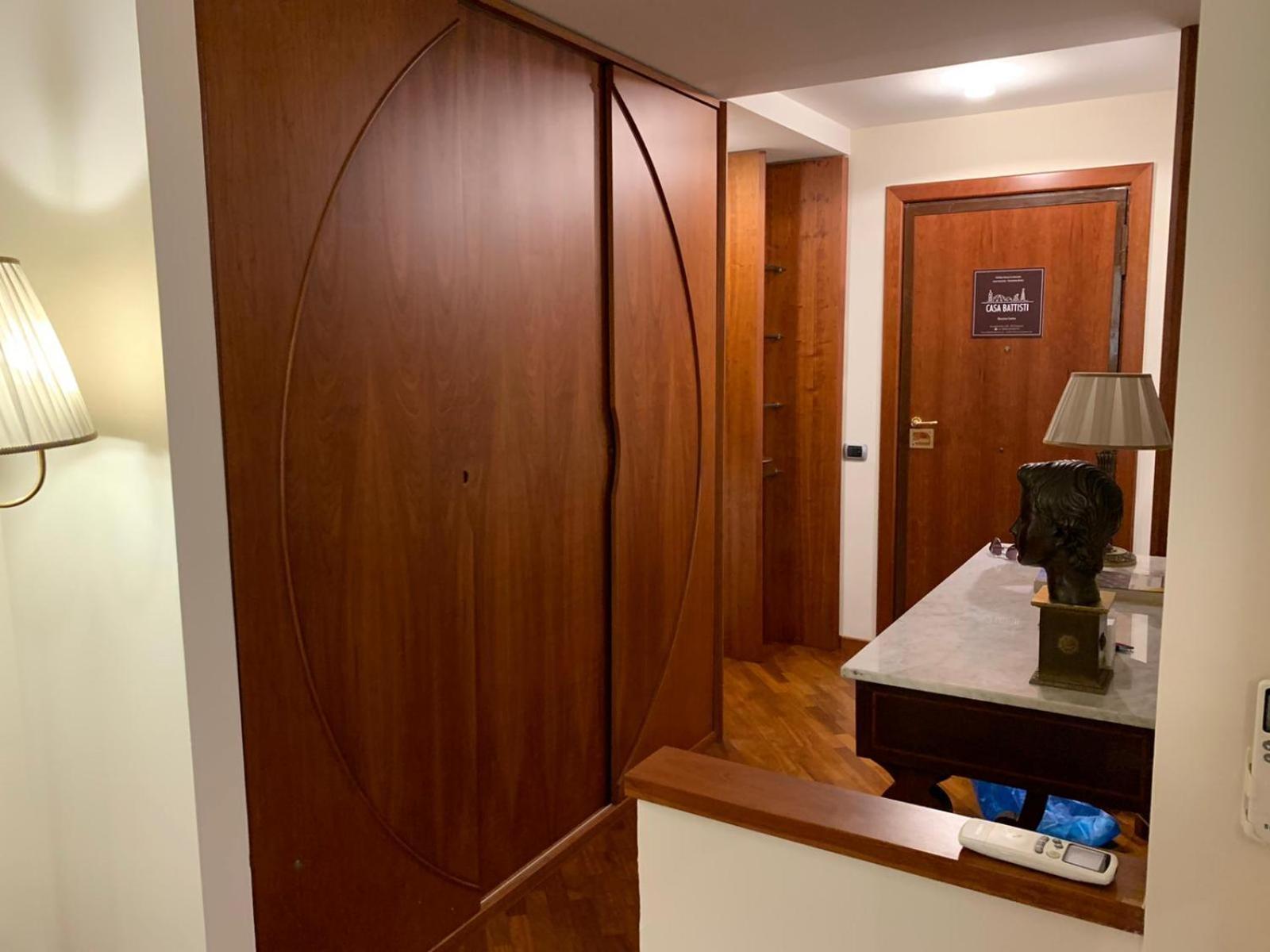 Casa Battisti Messina Guest House In Centro Citta, Ideale Per Famiglie O Gruppi Екстериор снимка