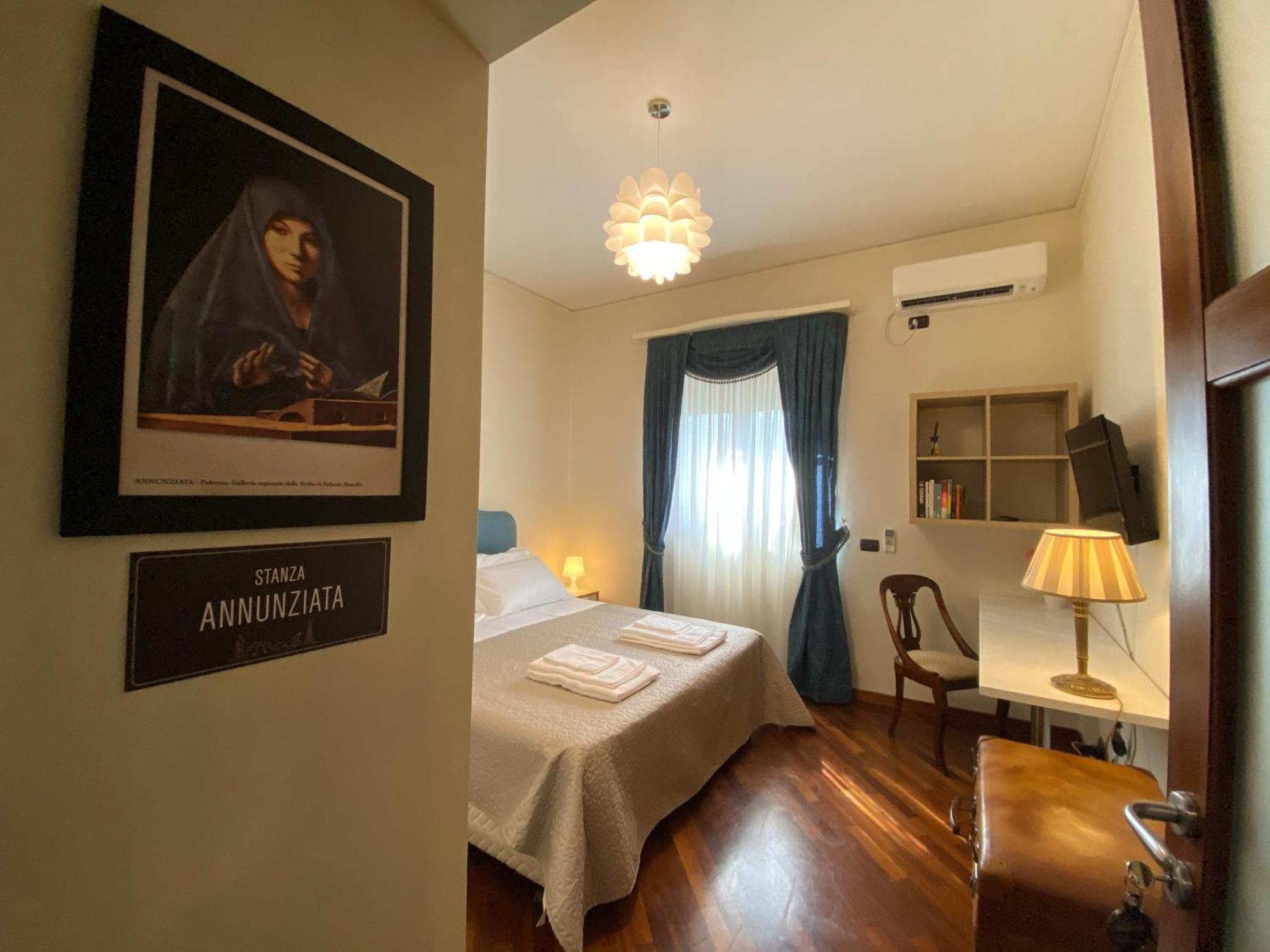 Casa Battisti Messina Guest House In Centro Citta, Ideale Per Famiglie O Gruppi Екстериор снимка