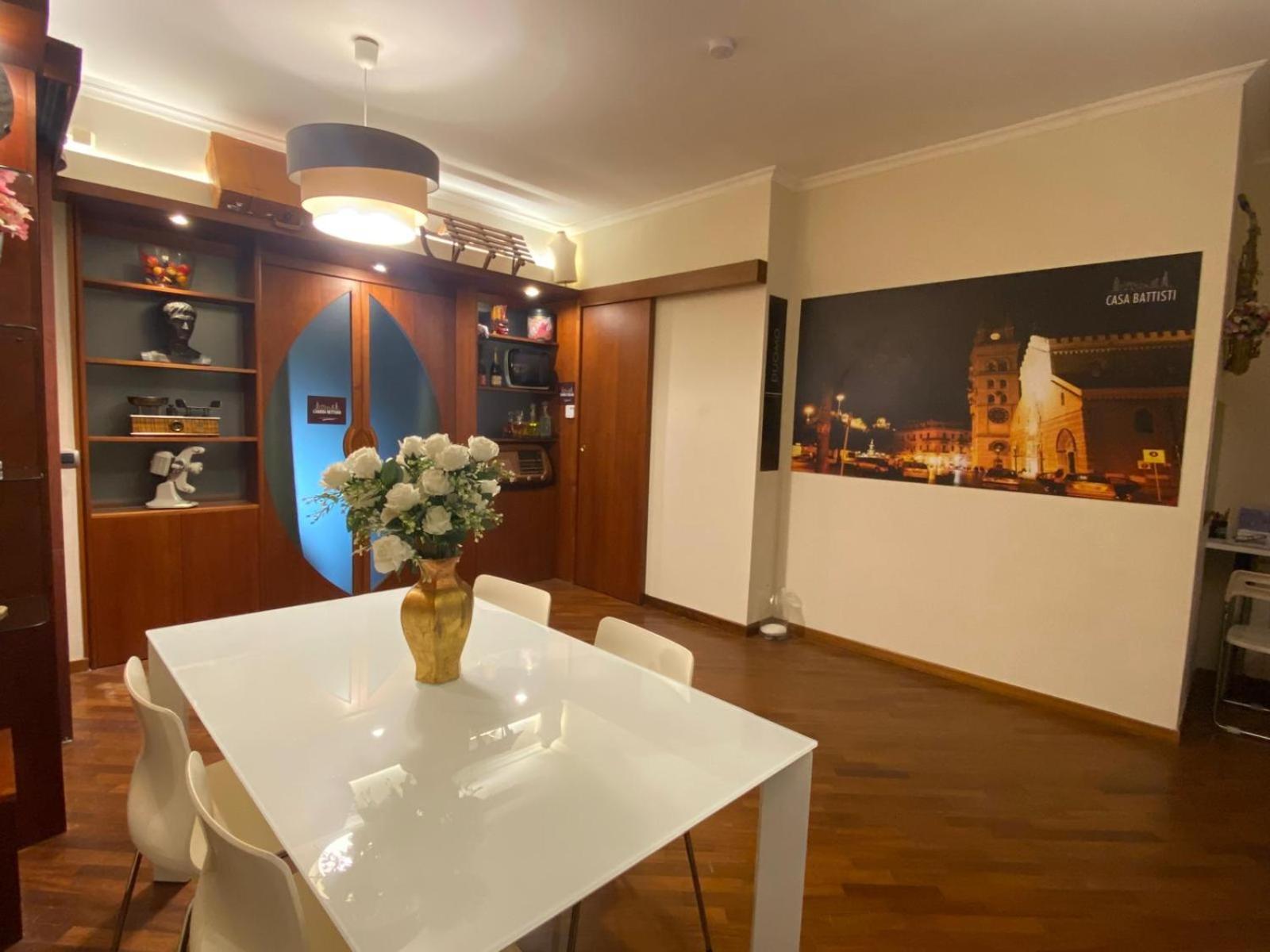 Casa Battisti Messina Guest House In Centro Citta, Ideale Per Famiglie O Gruppi Екстериор снимка